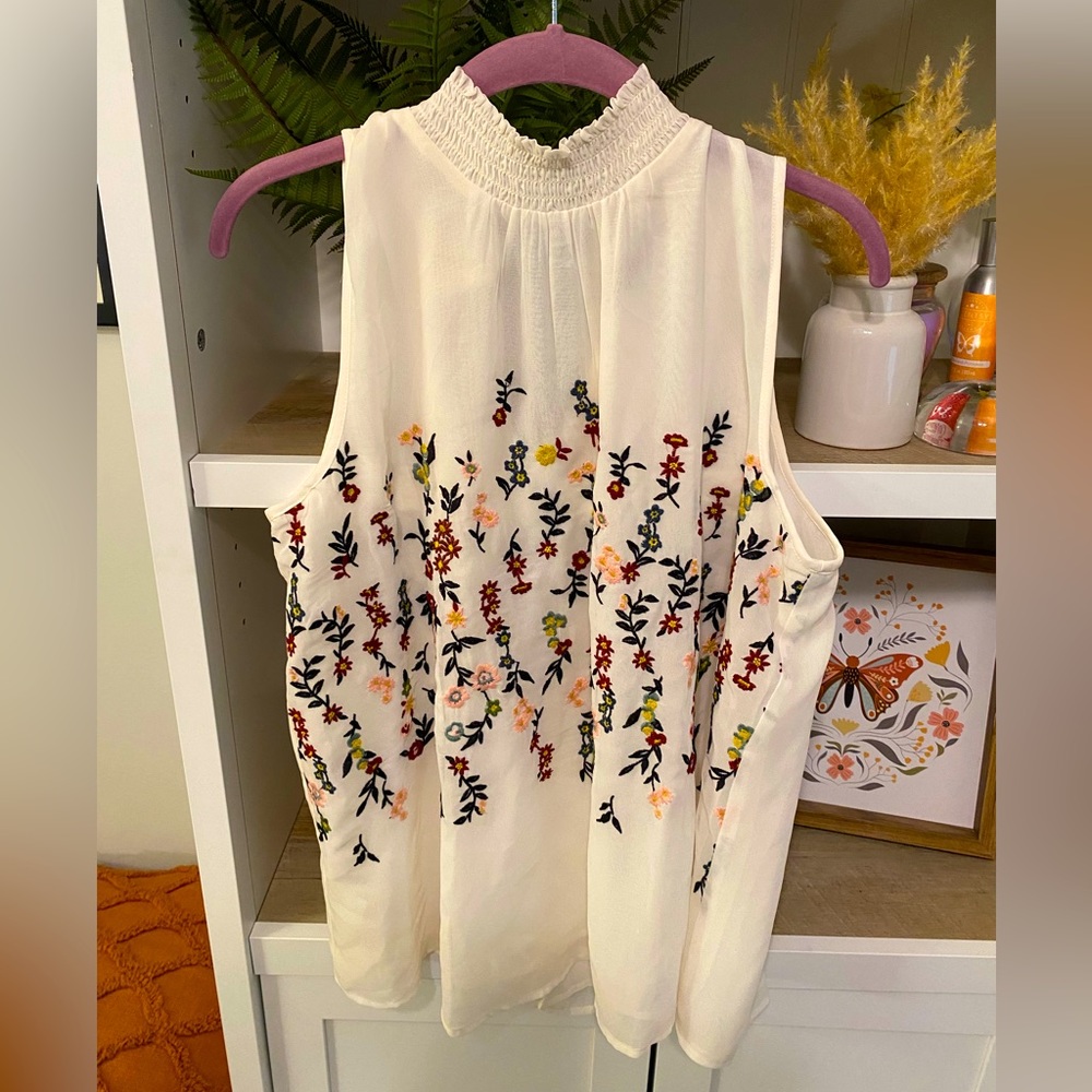 ANN TAYLOR Factory  l Sleeveless blouse NWT
